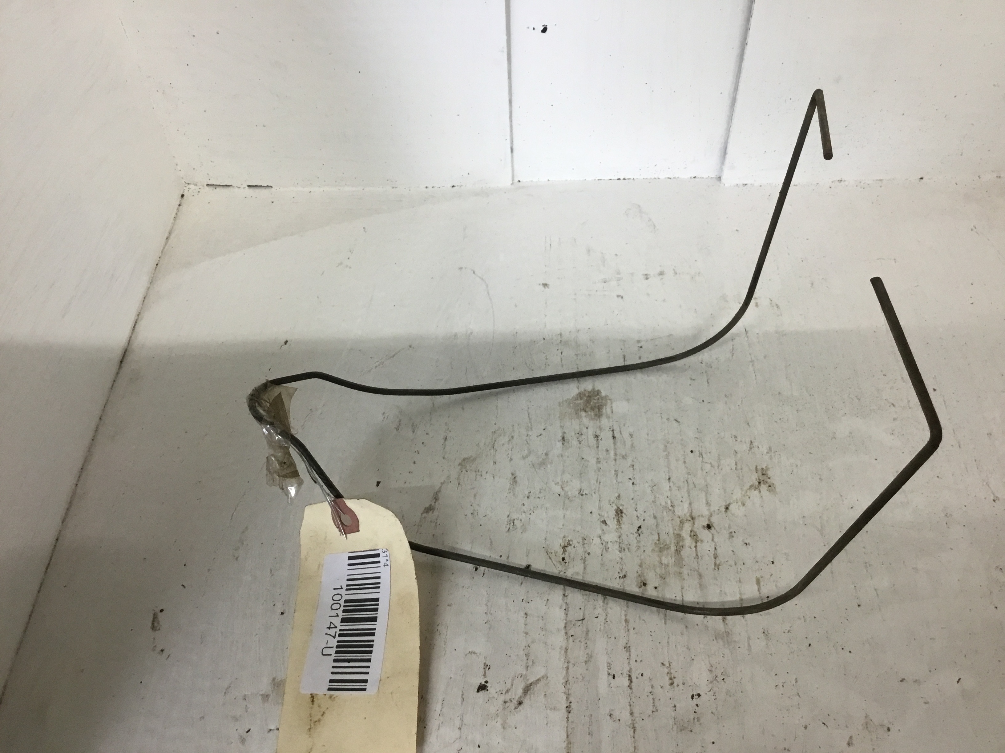 Hold down wire for fuel tank for plastic tank 100147-U