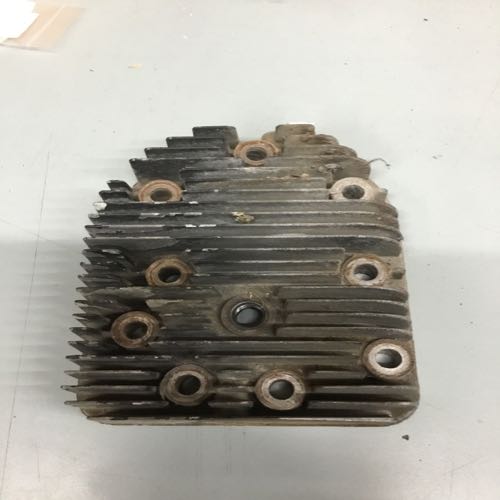 Cylinder head with recessed bolts, center spark plug and heart shape K241,