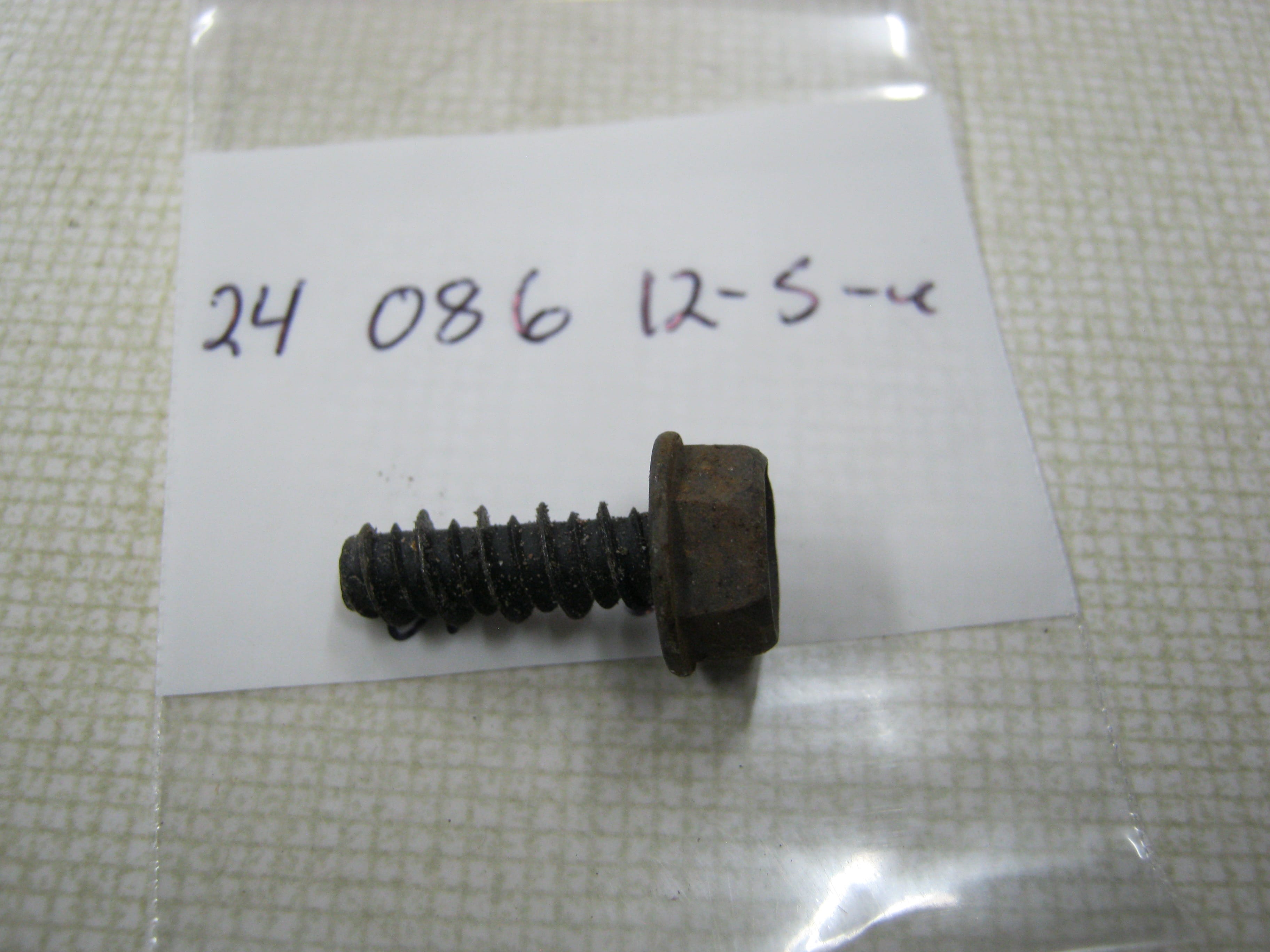 SCREW, TAP M6X1.7X18