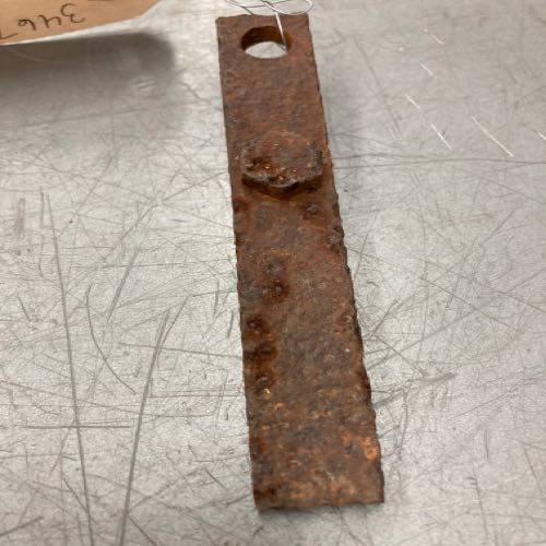 Lock bar lift lever