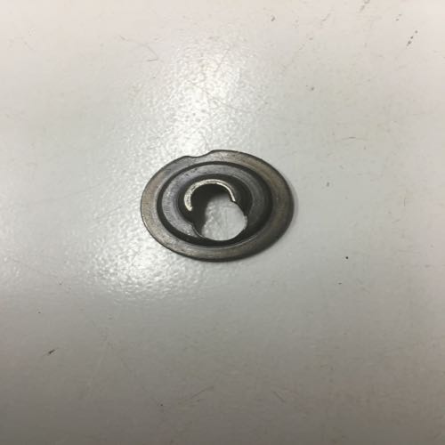 Retainer valve intake