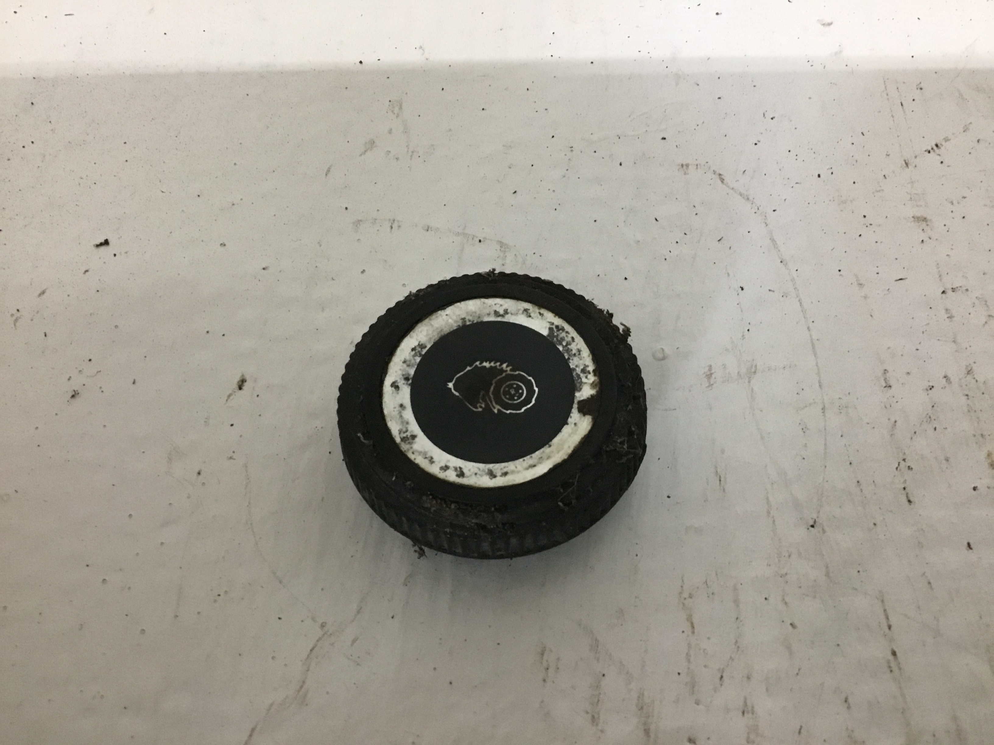 Steering wheel center cap 2' od. fits steering wheel 7420